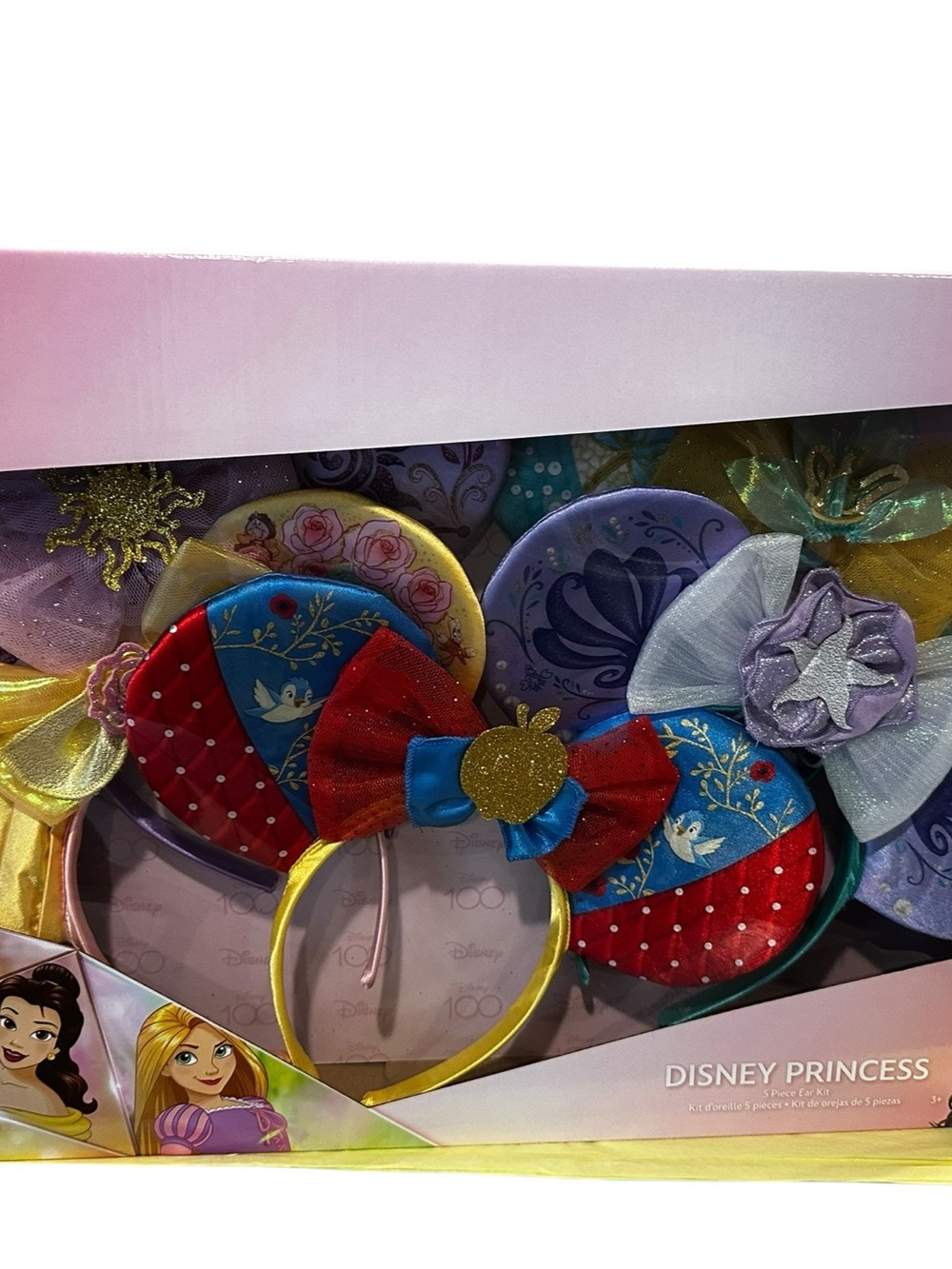 Disney Princess five piece ear kit.